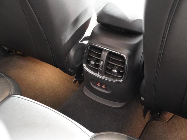 ＭＩＮＩ クーパーＳ　クラブマン　レザーシート／ヒーター　ｈａｒｍａｎ／ｋａｒｄｏｎ　ＪＣＷステアリング　ＡｐｐｌｅＣａｒＰｌａｙ　ワイヤレスチャージ　パーキングアシスト　バックカメラ　前後障害物センサー　純正ナビ　ＥＴＣ２．０整備付（37枚目）
