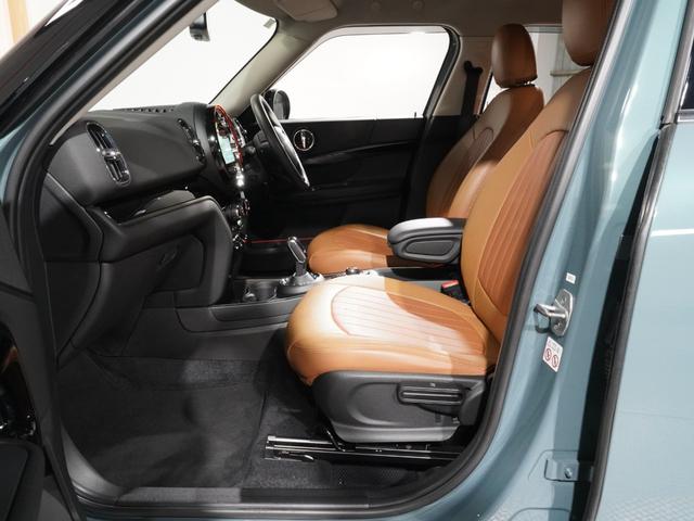 ＭＩＮＩ クーパーＤ　クロスオーバー　ワンオーナー　シートヒーター　ピクニックベンチ　ドライビングモード　パーキングアシスト　バックカメラ　前後障害物センサー　ＣＡＢＡＮＡ　アクティブクルコン　純正ナビ　ＥＴＣ２．０　整備付（12枚目）