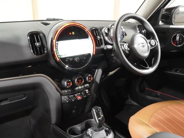 ＭＩＮＩ クーパーＤ　クロスオーバー　ワンオーナー　シートヒーター　ピクニックベンチ　ドライビングモード　パーキングアシスト　バックカメラ　前後障害物センサー　ＣＡＢＡＮＡ　アクティブクルコン　純正ナビ　ＥＴＣ２．０　整備付（18枚目）
