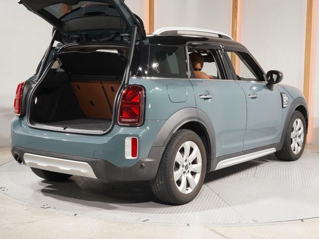 ＭＩＮＩ クーパーＤ　クロスオーバー　ワンオーナー　シートヒーター　ピクニックベンチ　ドライビングモード　パーキングアシスト　バックカメラ　前後障害物センサー　ＣＡＢＡＮＡ　アクティブクルコン　純正ナビ　ＥＴＣ２．０　整備付（28枚目）
