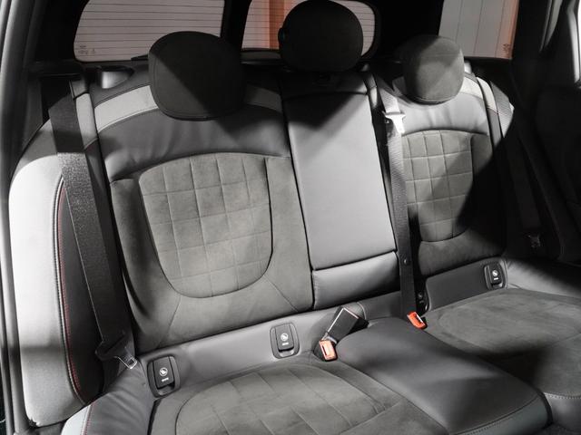 MINI MINI JOHN COOPER WORKS CLUBMAN