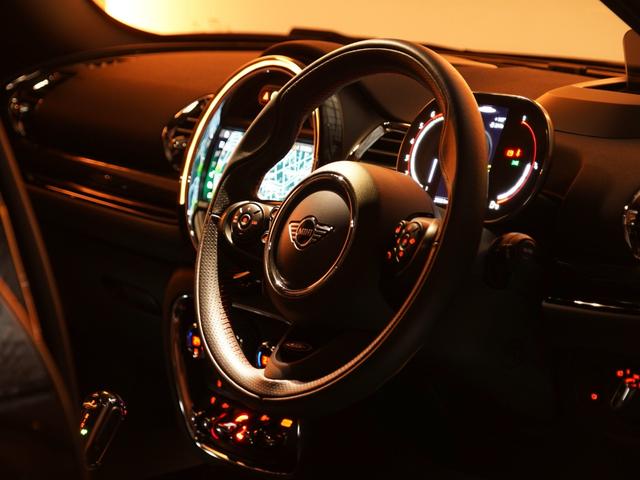 MINI MINI JOHN COOPER WORKS CLUBMAN