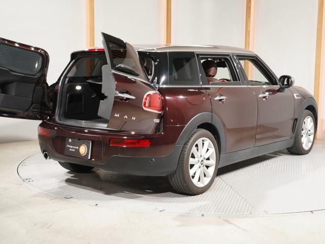 ＭＩＮＩ クーパー　クラブマン　バックカメラ　リア障害物センサー　コンフォートアクセス　クルコン　スルーローディングシステム　ＣＡＢＡＮＡ　ＬＥＤヘッドライト／フォグランプ　純正ナビ　ＥＴＣ２．０　整備付（28枚目）