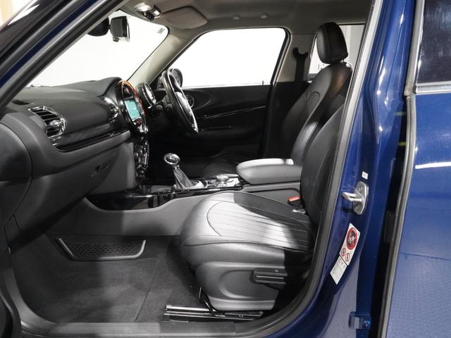 ＭＩＮＩ クーパーＤ　クラブマン　バックカメラ　リア障害物センサー　スルーローディングシステム　コンフォートアクセス　ストレージコンパートメントパッケージ　ＬＥＤヘッドライト／ＬＥＤフォグランプ　純正ナビ　ＥＴＣ２．０　整備付（12枚目）