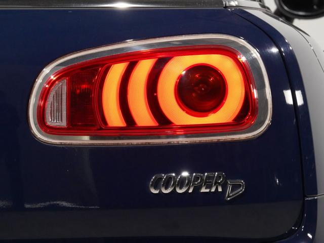 ＭＩＮＩ クーパーＤ　クラブマン　バックカメラ　リア障害物センサー　スルーローディングシステム　コンフォートアクセス　ストレージコンパートメントパッケージ　ＬＥＤヘッドライト／ＬＥＤフォグランプ　純正ナビ　ＥＴＣ２．０　整備付（27枚目）
