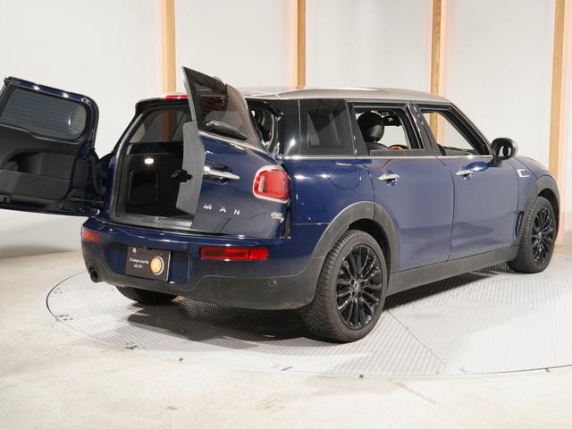 ＭＩＮＩ クーパーＤ　クラブマン　バックカメラ　リア障害物センサー　スルーローディングシステム　コンフォートアクセス　ストレージコンパートメントパッケージ　ＬＥＤヘッドライト／ＬＥＤフォグランプ　純正ナビ　ＥＴＣ２．０　整備付（28枚目）