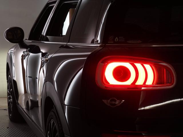 ＭＩＮＩ クーパーＤ　クラブマン　バックカメラ　リア障害物センサー　スルーローディングシステム　コンフォートアクセス　ストレージコンパートメントパッケージ　ＬＥＤヘッドライト／ＬＥＤフォグランプ　純正ナビ　ＥＴＣ２．０　整備付（39枚目）