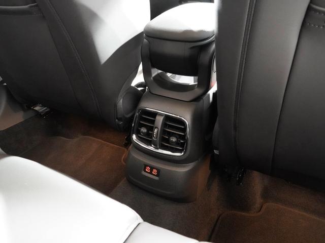 MINI クーパーDクロスオーバファーストPエセンシャルトリム クロス/レザレットシート/ヒーター AppleCarPlay 純正ナビ ワイヤレスチャージ アクティブクルコン パーキングアシスト バックカメラ 前後障害物センサー ETC2.0 整備付(38枚目)
