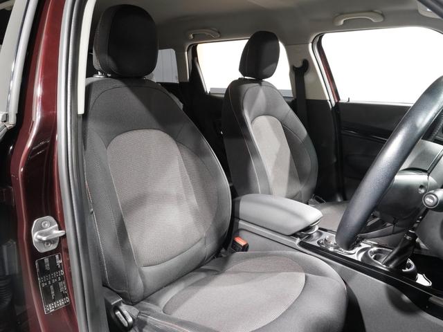 ＭＩＮＩ クーパー　クラブマン　クルコン　コンフォートアクセス　バックカメラ　リア障害物センサー　スルーローディングシステム　ＬＥＤヘッドライト／フォグランプ　純正ナビ　ＥＴＣ２．０　整備付（5枚目）