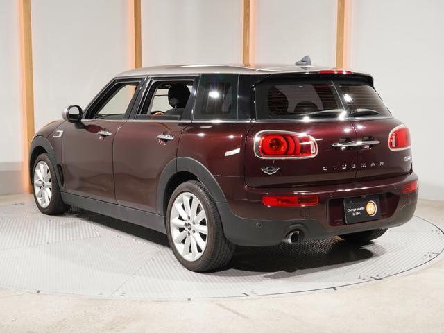 ＭＩＮＩ クーパー　クラブマン　クルコン　コンフォートアクセス　バックカメラ　リア障害物センサー　スルーローディングシステム　ＬＥＤヘッドライト／フォグランプ　純正ナビ　ＥＴＣ２．０　整備付（10枚目）