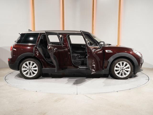 ＭＩＮＩ クーパー　クラブマン　クルコン　コンフォートアクセス　バックカメラ　リア障害物センサー　スルーローディングシステム　ＬＥＤヘッドライト／フォグランプ　純正ナビ　ＥＴＣ２．０　整備付（24枚目）