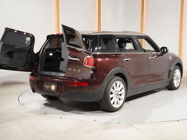 ＭＩＮＩ クーパー　クラブマン　クルコン　コンフォートアクセス　バックカメラ　リア障害物センサー　スルーローディングシステム　ＬＥＤヘッドライト／フォグランプ　純正ナビ　ＥＴＣ２．０　整備付（28枚目）