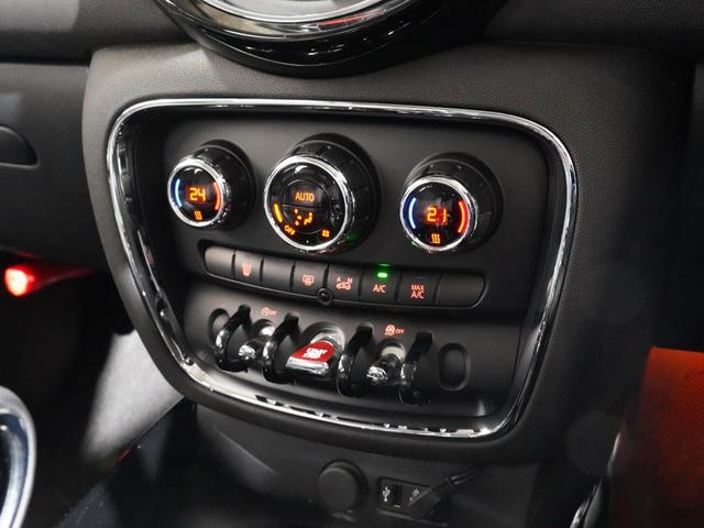 ＭＩＮＩ クーパー　クラブマン　クルコン　コンフォートアクセス　バックカメラ　リア障害物センサー　スルーローディングシステム　ＬＥＤヘッドライト／フォグランプ　純正ナビ　ＥＴＣ２．０　整備付（37枚目）