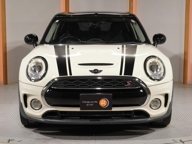 MINI クーパーS クラブマン クルコン ドライビングモード コンフォートアクセス バックカメラ リア障害物センサー スルーローディングシステム マルチファンクション ETC2.0 整備付(8枚目)