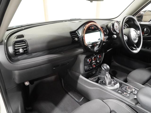 MINI クーパーS クラブマン クルコン ドライビングモード コンフォートアクセス バックカメラ リア障害物センサー スルーローディングシステム マルチファンクション ETC2.0 整備付(15枚目)