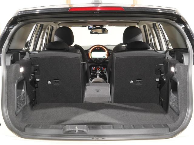 MINI クーパーS クラブマン クルコン ドライビングモード コンフォートアクセス バックカメラ リア障害物センサー スルーローディングシステム マルチファンクション ETC2.0 整備付(30枚目)