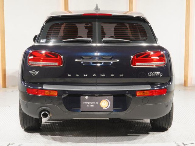 MINI クーパーD クラブマン クラシック・トリム クロス/レザレット シートヒーター クルコン バックカメラ 前後障害物センサー パーキングアシスト ドライビングモード コンフォートアクセス 衝突軽減ブレーキ 純正ナビ ETC2.0 整備付(9枚目)