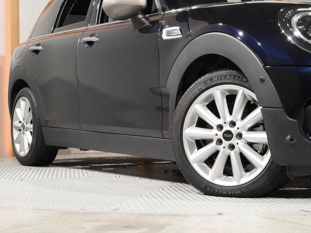 MINI クーパーD クラブマン クラシック・トリム クロス/レザレット シートヒーター クルコン バックカメラ 前後障害物センサー パーキングアシスト ドライビングモード コンフォートアクセス 衝突軽減ブレーキ 純正ナビ ETC2.0 整備付(20枚目)