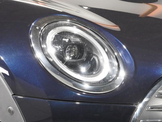 MINI クーパーD クラブマン クラシック・トリム クロス/レザレット シートヒーター クルコン バックカメラ 前後障害物センサー パーキングアシスト ドライビングモード コンフォートアクセス 衝突軽減ブレーキ 純正ナビ ETC2.0 整備付(21枚目)