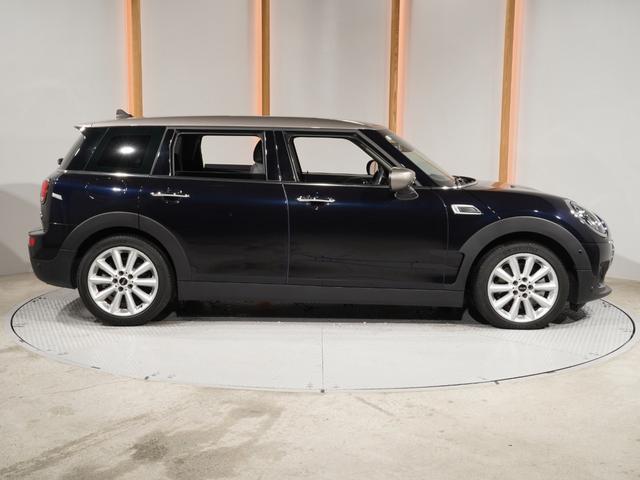 MINI クーパーD クラブマン クラシック・トリム クロス/レザレット シートヒーター クルコン バックカメラ 前後障害物センサー パーキングアシスト ドライビングモード コンフォートアクセス 衝突軽減ブレーキ 純正ナビ ETC2.0 整備付(23枚目)