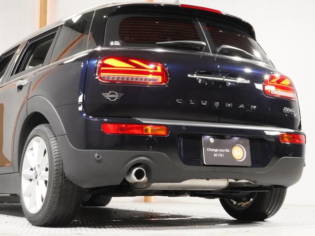 MINI クーパーD クラブマン クラシック・トリム クロス/レザレット シートヒーター クルコン バックカメラ 前後障害物センサー パーキングアシスト ドライビングモード コンフォートアクセス 衝突軽減ブレーキ 純正ナビ ETC2.0 整備付(26枚目)