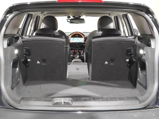 MINI クーパーD クラブマン クラシック・トリム クロス/レザレット シートヒーター クルコン バックカメラ 前後障害物センサー パーキングアシスト ドライビングモード コンフォートアクセス 衝突軽減ブレーキ 純正ナビ ETC2.0 整備付(30枚目)