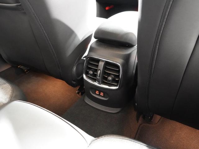 MINI クーパーD クラブマン クラシック・トリム クロス/レザレット シートヒーター クルコン バックカメラ 前後障害物センサー パーキングアシスト ドライビングモード コンフォートアクセス 衝突軽減ブレーキ 純正ナビ ETC2.0 整備付(37枚目)