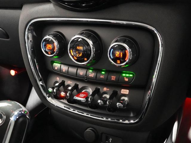 MINI クーパーD クラブマン クラシック・トリム クロス/レザレット シートヒーター クルコン バックカメラ 前後障害物センサー パーキングアシスト ドライビングモード コンフォートアクセス 衝突軽減ブレーキ 純正ナビ ETC2.0 整備付(39枚目)