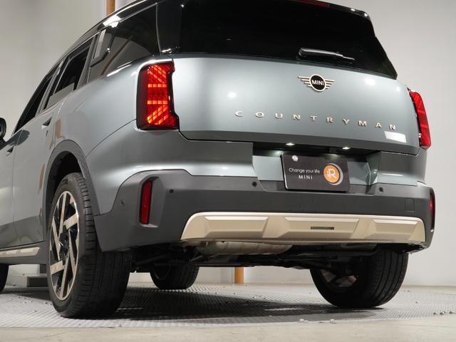 ＭＩＮＩ カントリーマンＤ　フェイバリット・トリム　ワンオーナー　ベスキンシート／電動　シート＆ハンドルヒーター　ｈａｒｍａｎ／ｋａｒｄｏｎ　前後カメラ　ワイヤレスチャージ　ＡｐｐｌｅＣａｒＰｌａｙ純正ナビ　ヘッドアップディスプレイ　ＥＴＣ２．０整備付（28枚目）