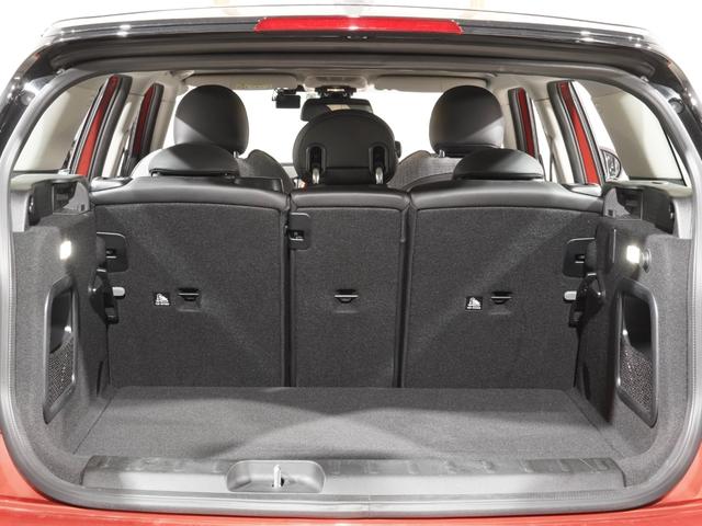 ＭＩＮＩ クーパーＤクラブマン　ファーストＰクラシック・トリム　クロス／レザレット　シートヒーター　ＡｐｐｌｅＣａｒＰｌａｙ　純正ナビ　ワイヤレスチャージ　アクティブクルコン　パーキングアシスト　バックカメラ　前後障害物センサー　ＥＴＣ２．０　整備付（29枚目）