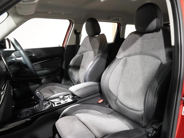 ＭＩＮＩ クーパーＤクラブマン　ファーストＰクラシック・トリム　クロス／レザレット　シートヒーター　ＡｐｐｌｅＣａｒＰｌａｙ　純正ナビ　ワイヤレスチャージ　アクティブクルコン　パーキングアシスト　バックカメラ　前後障害物センサー　ＥＴＣ２．０　整備付（34枚目）