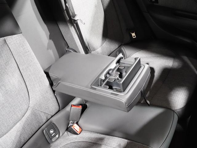 ＭＩＮＩ クーパーＤクラブマン　ファーストＰクラシック・トリム　クロス／レザレット　シートヒーター　ＡｐｐｌｅＣａｒＰｌａｙ　純正ナビ　ワイヤレスチャージ　アクティブクルコン　パーキングアシスト　バックカメラ　前後障害物センサー　ＥＴＣ２．０　整備付（36枚目）