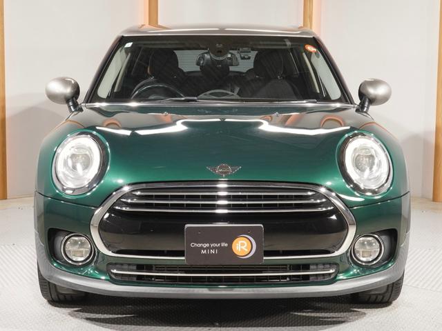 ＭＩＮＩ クーパーＤ　クラブマン　バックカメラ　リア障害物センサー　ドライビングモード　アクティブクルコン　ＬＥＤヘッドライト／フォグランプ　コンフォートアクセス　スルーローディングシステム　純正ナビ　ＥＴＣ２．０　整備付（8枚目）