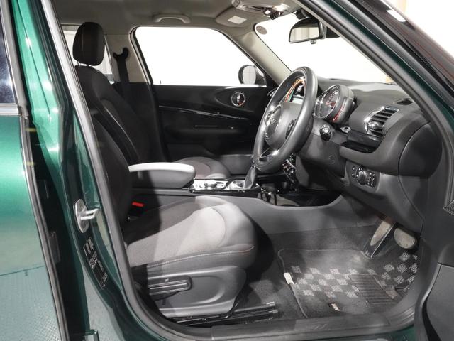 ＭＩＮＩ クーパーＤ　クラブマン　バックカメラ　リア障害物センサー　ドライビングモード　アクティブクルコン　ＬＥＤヘッドライト／フォグランプ　コンフォートアクセス　スルーローディングシステム　純正ナビ　ＥＴＣ２．０　整備付（13枚目）