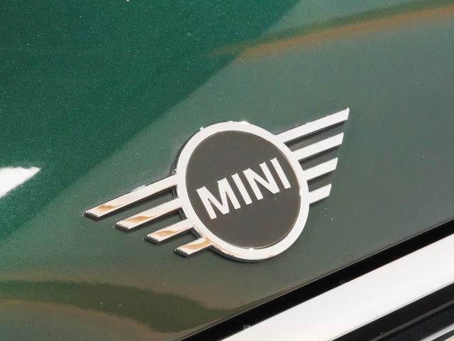 ＭＩＮＩ クーパーＤ　クラブマン　バックカメラ　リア障害物センサー　ドライビングモード　アクティブクルコン　ＬＥＤヘッドライト／フォグランプ　コンフォートアクセス　スルーローディングシステム　純正ナビ　ＥＴＣ２．０　整備付（22枚目）