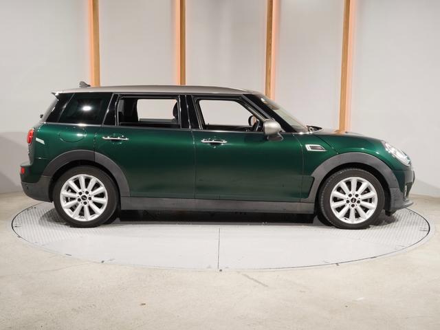 ＭＩＮＩ クーパーＤ　クラブマン　バックカメラ　リア障害物センサー　ドライビングモード　アクティブクルコン　ＬＥＤヘッドライト／フォグランプ　コンフォートアクセス　スルーローディングシステム　純正ナビ　ＥＴＣ２．０　整備付（23枚目）