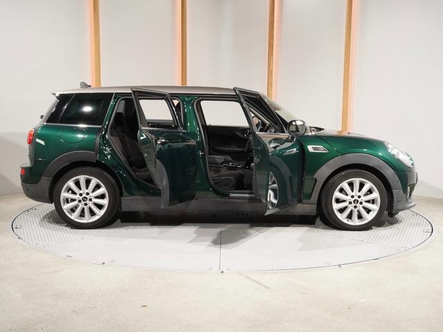 ＭＩＮＩ クーパーＤ　クラブマン　バックカメラ　リア障害物センサー　ドライビングモード　アクティブクルコン　ＬＥＤヘッドライト／フォグランプ　コンフォートアクセス　スルーローディングシステム　純正ナビ　ＥＴＣ２．０　整備付（24枚目）