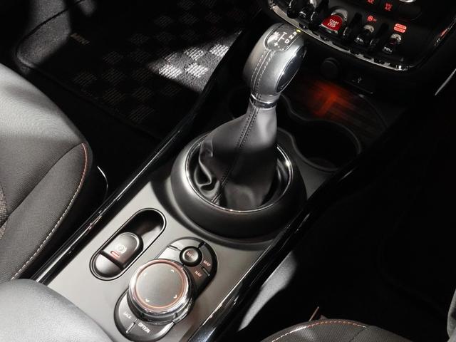 ＭＩＮＩ クーパーＤ　クラブマン　バックカメラ　リア障害物センサー　ドライビングモード　アクティブクルコン　ＬＥＤヘッドライト／フォグランプ　コンフォートアクセス　スルーローディングシステム　純正ナビ　ＥＴＣ２．０　整備付（40枚目）