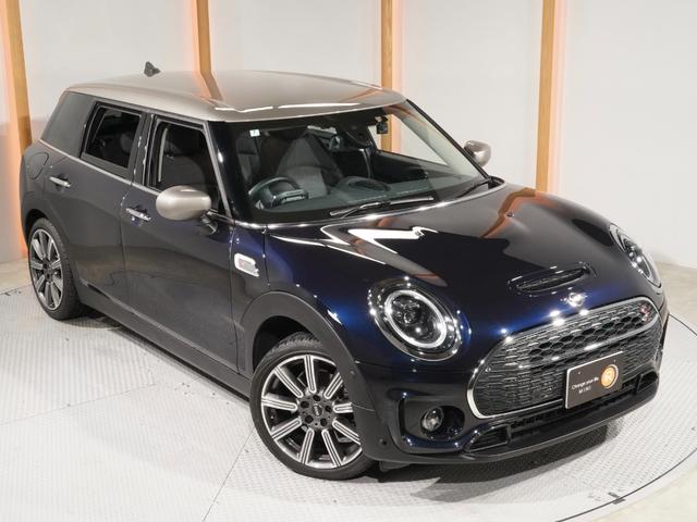 MINI クーパーSD クラブマン クラシック・トリム クロス/レザレット クルコン コンフォートアクセス パーキングアシストドライビングモード バックカメラ 前後障害物センサー ストレージコンパートメントパッケージ 純正ナビ ETC 整備付(18枚目)