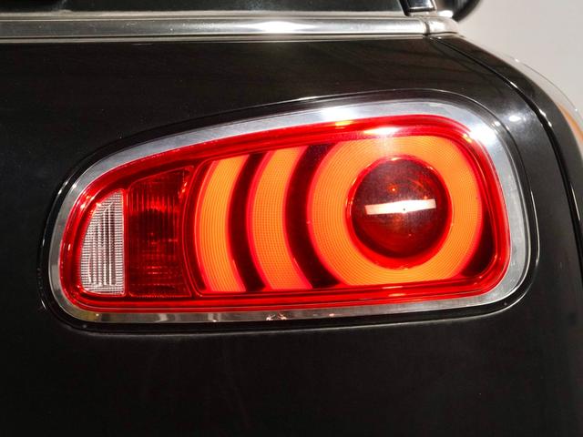 ＭＩＮＩ クラブマン　バッキンガム　クルコン　バックカメラ　コンフォートアクセス　衝突被害軽減ブレーキ　ストレージコンパートメントパッケージ　ＬＥＤヘッドライト／フォグランプ　シートカバー／ブラウン　純正ナビ　ＥＴＣ　整備付（25枚目）