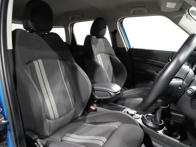 MINI クーパーSD クロスオーバー オール4 アラームシステム シートヒーター バックカメラ リア障害物センサー コンフォートアクセス ドライビングモード ALL4エクステリア オートマチックテールゲート ETC2.0 整備(5枚目)