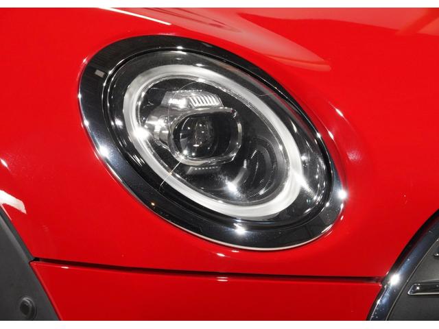 MINI クーパーD クラブマン アクティブクルコン ドライビングモード バックカメラ 前後障害物センサー パーキングアシスト LEDヘッドライト/フォグランプ スルーローディングシステム 純正ナビ ETC2.0 整備付(21枚目)