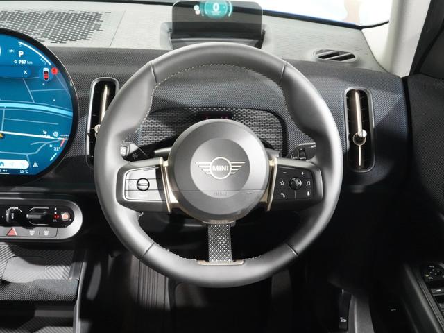 MINI カントリーマンC クラシック・トリム ベスキン/クロス シート&ハンドルヒーター ワイヤレスチャージ AppleCarPlay 純正ナビ パーキングアシスト バックカメラ アラームシステム ペダル踏み間違い抑制機能 ETC2.0 整備付(18枚目)