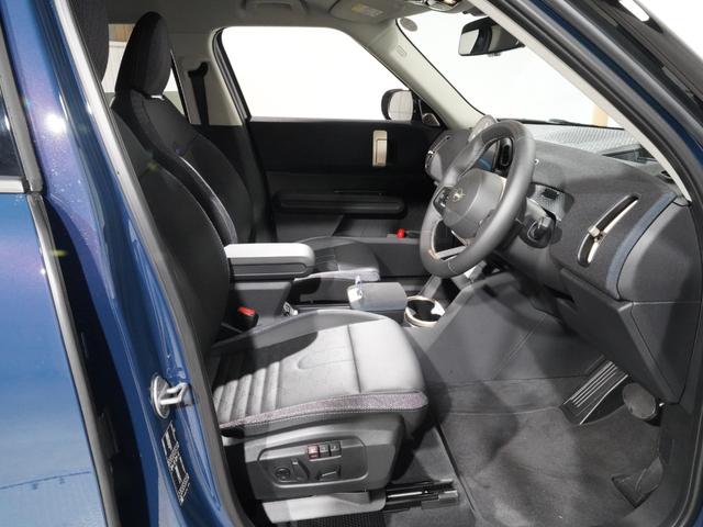 ＭＩＮＩ カントリーマンＤ　クラシック・トリム　ベスキン／クロス　シート＆ハンドルヒーター　電動シート　ｈａｒｍａｎ／ｋａｒｄｏｎ　ＡｐｐｌｅＣａｒＰｌａｙ　パーキングアシスト　アラームシステム　ペダル踏み間違い抑制機能　ＥＴＣ２．０　整備付（14枚目）