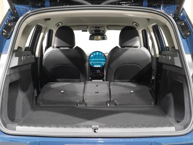 ＭＩＮＩ カントリーマンＤ　クラシック・トリム　ベスキン／クロス　シート＆ハンドルヒーター　電動シート　ｈａｒｍａｎ／ｋａｒｄｏｎ　ＡｐｐｌｅＣａｒＰｌａｙ　パーキングアシスト　アラームシステム　ペダル踏み間違い抑制機能　ＥＴＣ２．０　整備付（35枚目）