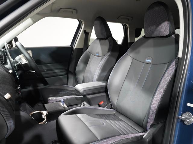 ＭＩＮＩ カントリーマンＤ　クラシック・トリム　ベスキン／クロス　シート＆ハンドルヒーター　電動シート　ｈａｒｍａｎ／ｋａｒｄｏｎ　ＡｐｐｌｅＣａｒＰｌａｙ　パーキングアシスト　アラームシステム　ペダル踏み間違い抑制機能　ＥＴＣ２．０　整備付（37枚目）