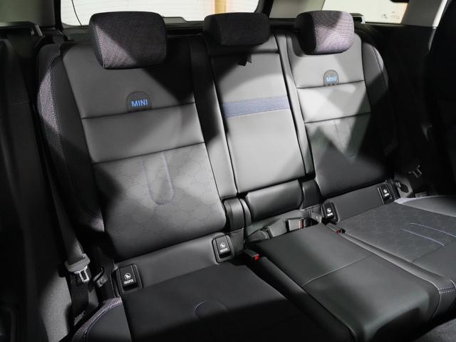 ＭＩＮＩ カントリーマンＤ　クラシック・トリム　ベスキン／クロス　シート＆ハンドルヒーター　電動シート　ｈａｒｍａｎ／ｋａｒｄｏｎ　ＡｐｐｌｅＣａｒＰｌａｙ　パーキングアシスト　アラームシステム　ペダル踏み間違い抑制機能　ＥＴＣ２．０　整備付（39枚目）