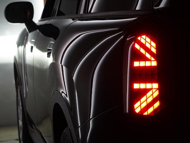 ＭＩＮＩ カントリーマンＤ　クラシック・トリム　ベスキン／クロス　シート＆ハンドルヒーター　電動シート　ｈａｒｍａｎ／ｋａｒｄｏｎ　ＡｐｐｌｅＣａｒＰｌａｙ　パーキングアシスト　アラームシステム　ペダル踏み間違い抑制機能　ＥＴＣ２．０　整備付（50枚目）