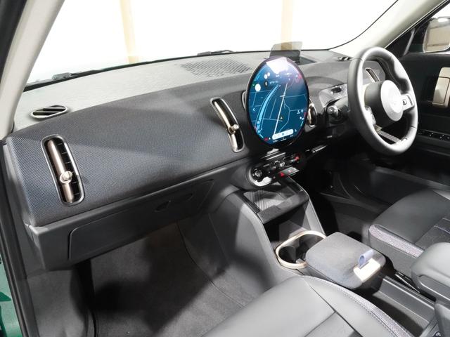 MINI カントリーマンC クラシック・トリム ベスキン/クロス シート&ハンドルヒーター ワイヤレスチャージ AppleCarPlay 純正ナビ パーキングアシスト バックカメラ アラームシステム ペダル踏み間違い抑制機能 ETC2.0 整備付(16枚目)