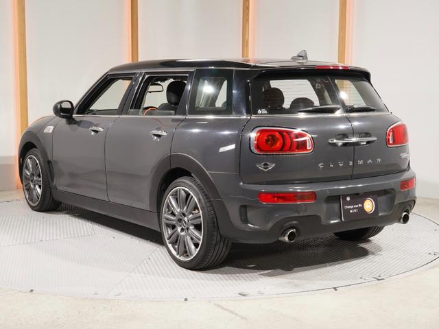 MINI クーパーSD クラブマン バックカメラ リア障害物センサー ドライビングモード スルーローディングシステム コンフォートアクセス アクティブクルコン 18インチYoursホイール 純正ナビ ETC2.0 整備付(10枚目)